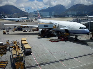 香港国際空港にて
